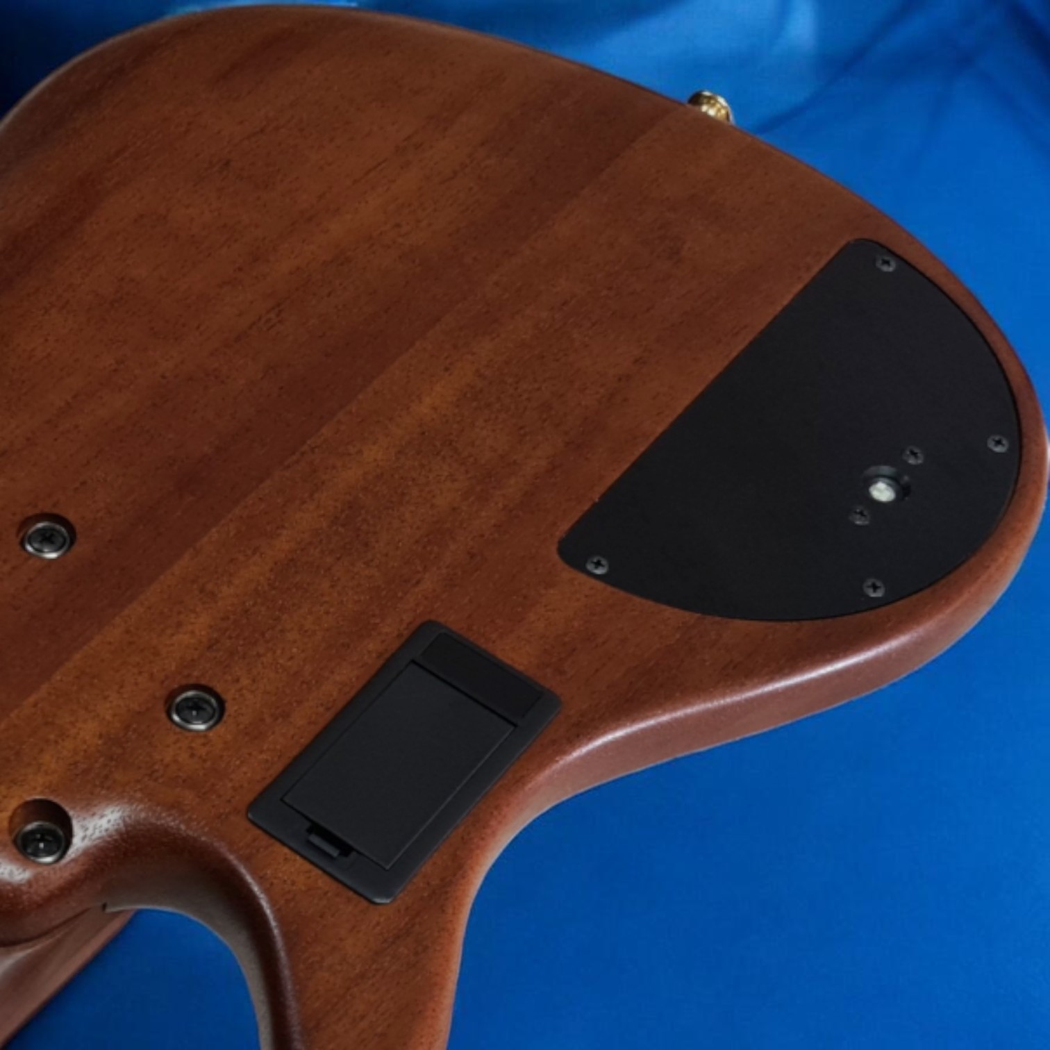Sistema HexaMid Control y Cavidad Ibanez SR5506