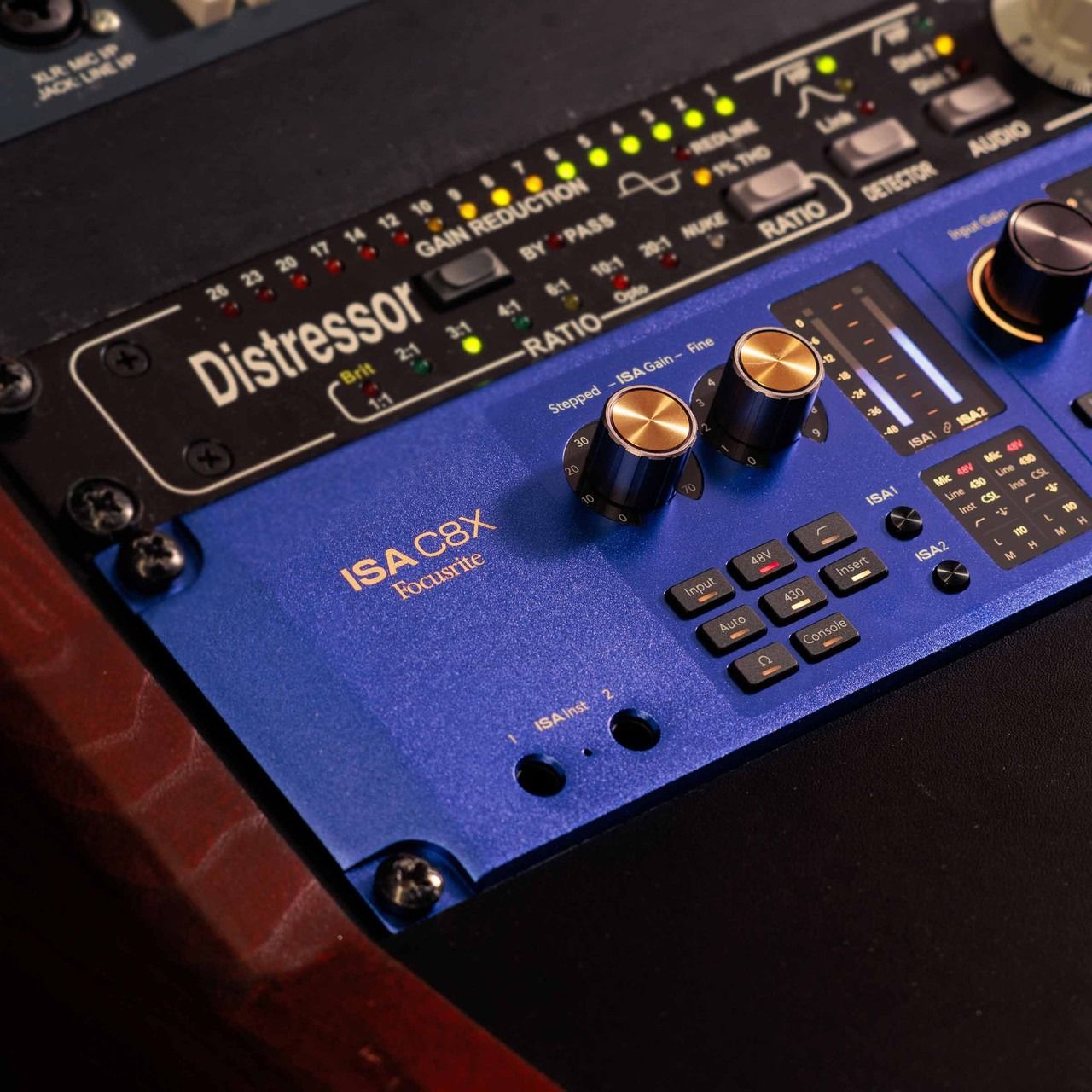 Control Digital y Monitoreo Focusrite ISA C8X