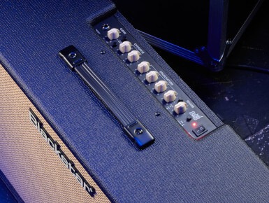 Panel de controles del amplificador Blackstar Debut 100R ecualizador e ISF