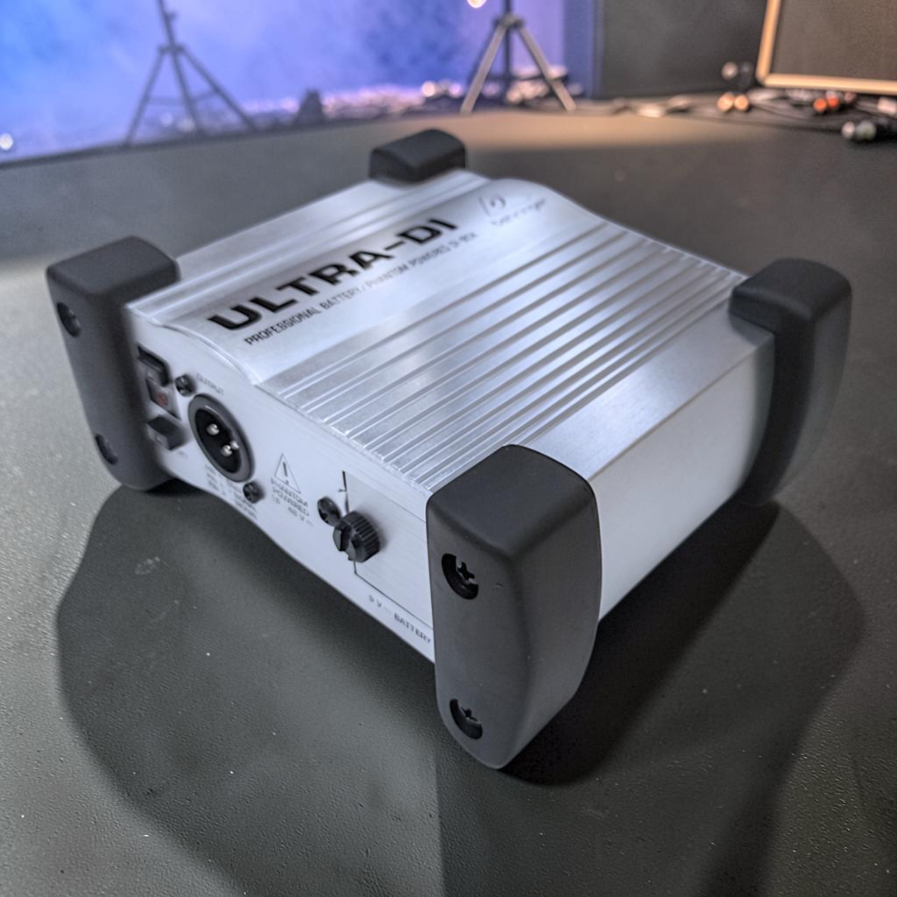 Behringer DI100 en Escenario